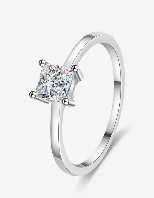 925 Sterling Silver Moissanite Solitaire Ring